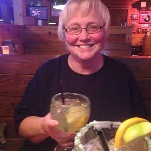 Meet your Posher, Christy